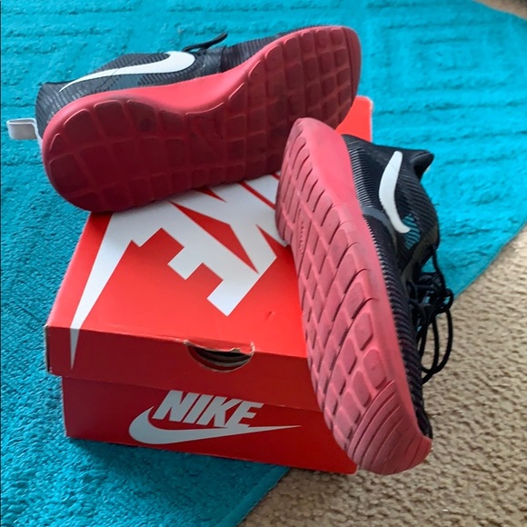 Sneakers - Picture 5 of 6